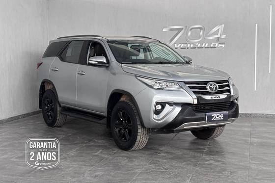 TOYOTA HILUX SW4 2.7 SR 4X2 16V FLEX 4P AUTOMÁTICO